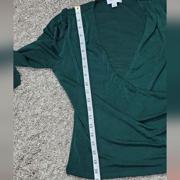 Evereve Jewel Green Wrap Top - Picture 3 of 7